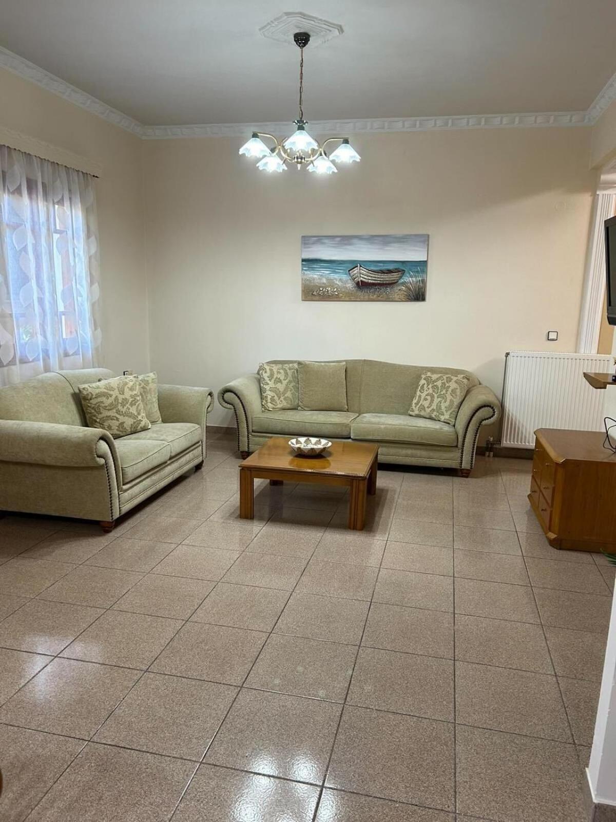 Kaos House Apartment *